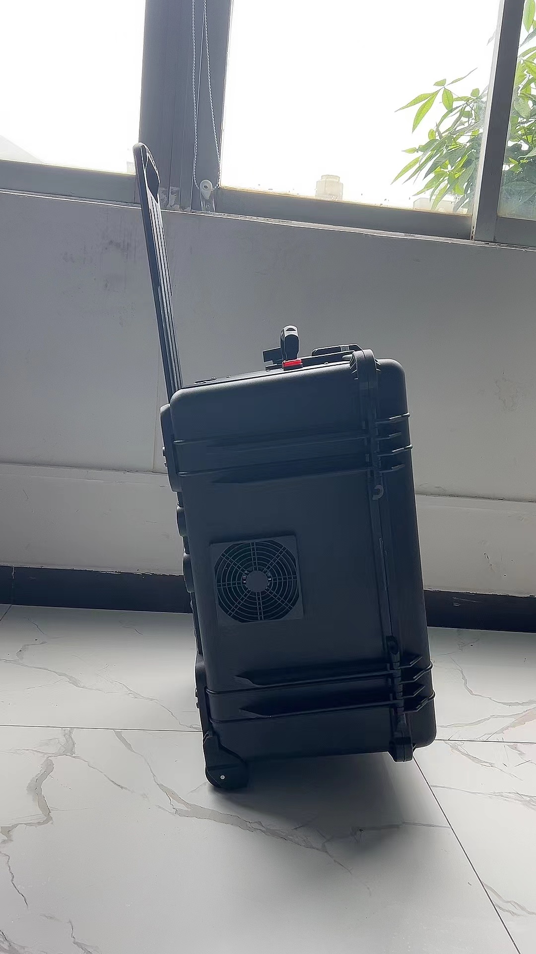 陇南手拉箱型移动通信干扰器